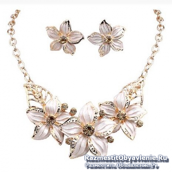 Комплект ювелирных изделий. Цветок фото