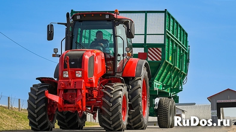 Тракторист на постоянную работу фото