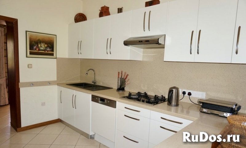 Шикарная 4-спальная энергоэффективная вилла в районе Пафоса-Кипр изображение 7