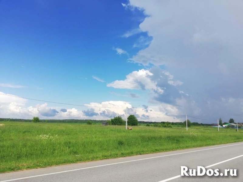 Участок в живописной деревне фото