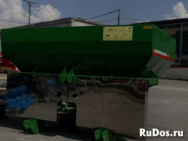 Разбрасыватель минеральных удобрений РУМ 1050л Стандарт Оптсельмаш фотка