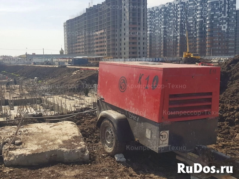 Аренда дизельного компрессора с отбойными молотками фото