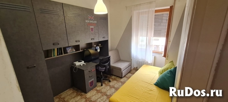 Квартира на морском курорте Неттуно в Италии изображение 9