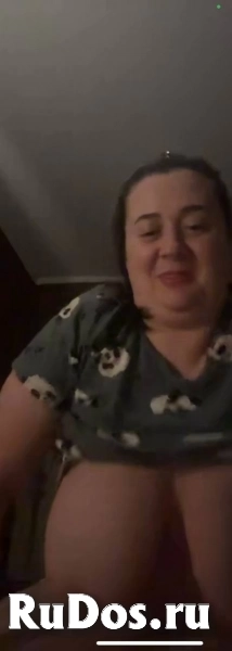 Пышная дама с сексуальными формами изображение 5