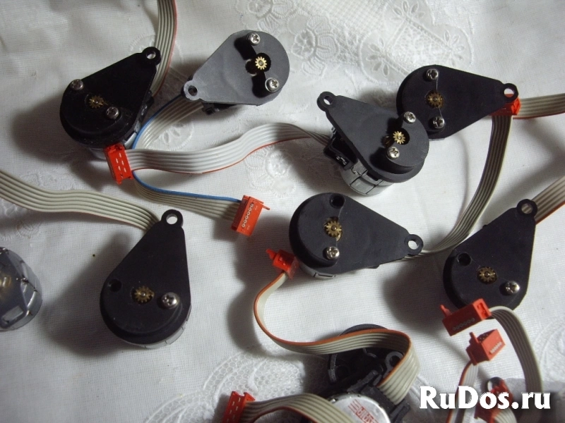 Моторчик шаговый 12 вольт изображение 3