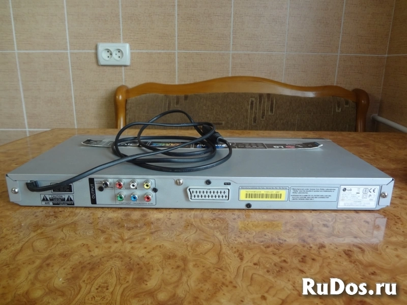 DVD плеер LG DGK 778 с караоке изображение 5