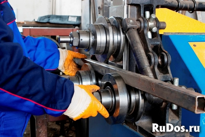 Токарь-расточник ЧПУ фото