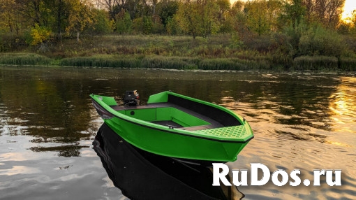 Купить лодку (катер) Windboat 4.2 C Evo фотка