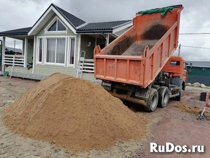 Карьерный, сеяный и намывной песок с доставкой изображение 4