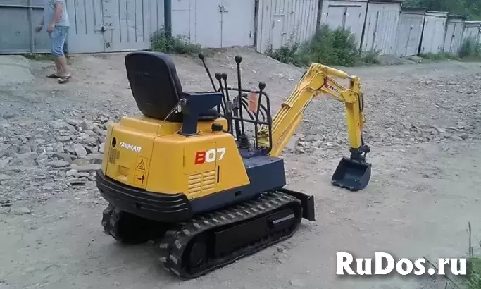Японский мини-экскаватор YANMAR B-07 изображение 3