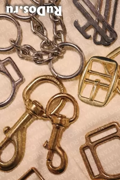 Карабины металлические для сумок, карабины латунные, карабины для поводков и шорных изделий фотка