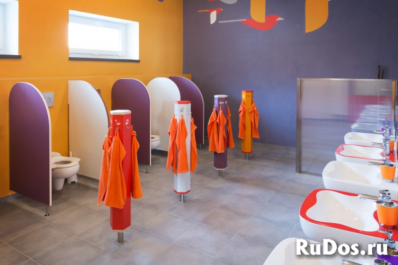 Детские сантехнические кабинки для детских садов HPL изображение 6