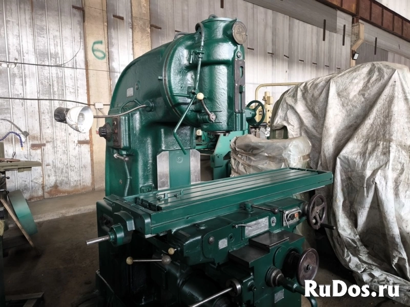 Продам станок консольно-фрезерный 6м13п . изображение 3