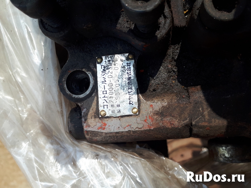 Гидрораспределитель Hitachi EX 225 USR 4367133 фото