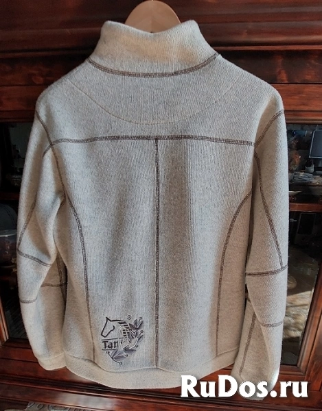 Куртка женская TATTINI (Италия) . Два боковых кармана на молнии и один на груди . Размер М . Для тех кто ведёт активный образ жизни изображение 8