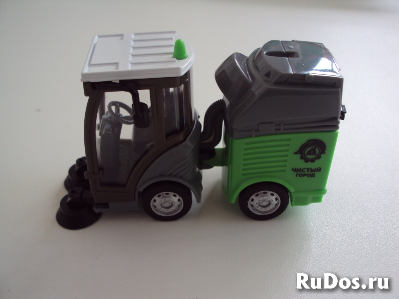 Вакуумно-уборочная машина "Технопарк" изображение 5