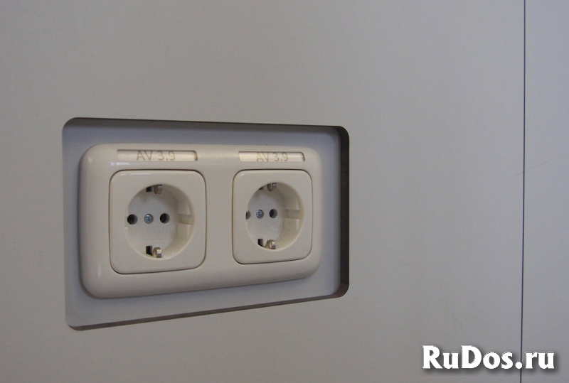 Защитные отбойники HPL пластик для коридоров, отбойные доски HPL изображение 5