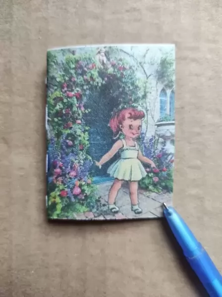 Миниатюрная книжечка Бумажная кукла изображение 5