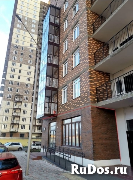 100 м², на первой линии изображение 3