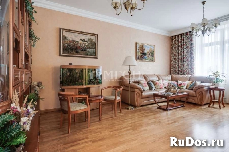 Продам 3 комнатную квартиру 135 м2 фотка