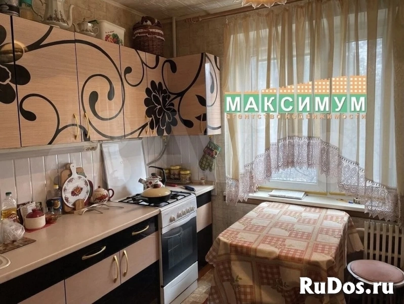 Продам 9 комнатную квартиру 50.6 м2 изображение 4