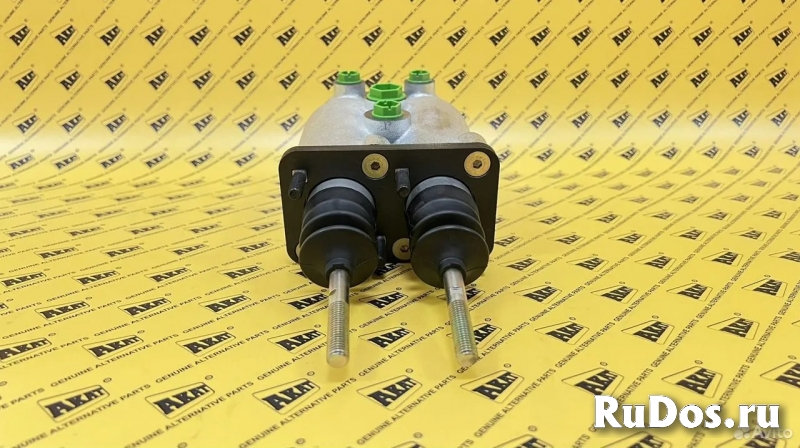 Главный тормозной цилиндр Caterpillar 220-8226 ОЕМ фотка