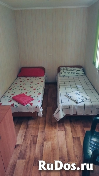 Комнаты эконом класса,в 3 минутах от моря. фото