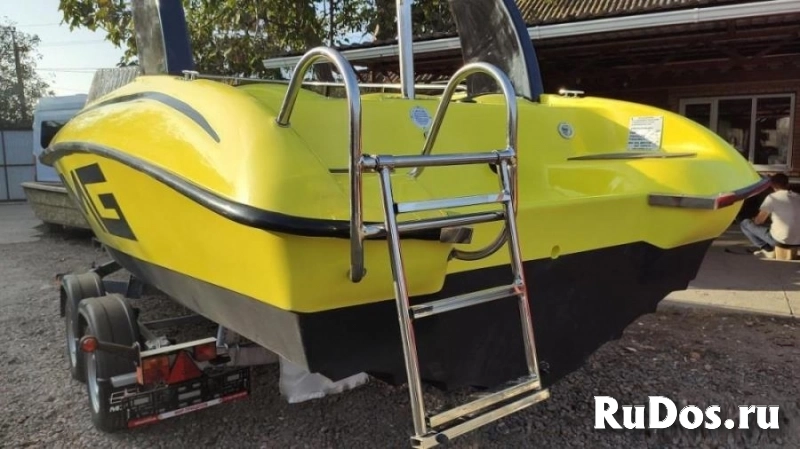 Касатка-700 пластиковая спортивная моторная лодка изображение 3