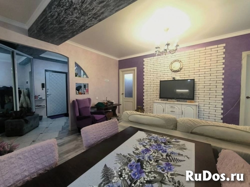 Продам 2 комнатную квартиру 55 м2 изображение 4