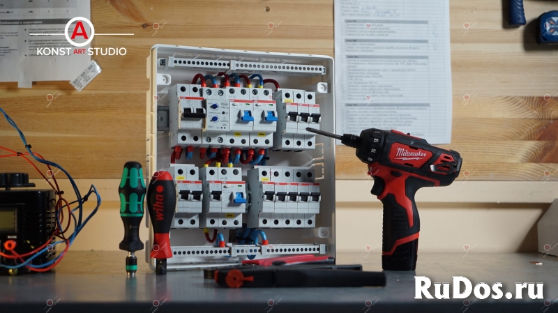 Проектирование и монтаж электрических щитов фото