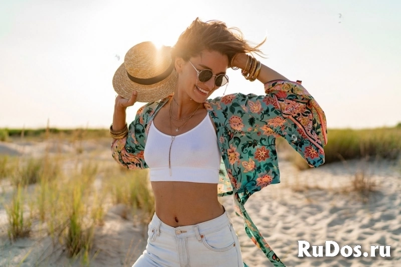 Выиграй iPhone 14 просто отправив пару своих фото изображение 3