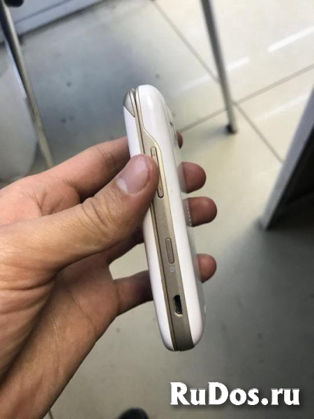 Новый Philips F533 (оригинал, 2-сим, комплект) изображение 6