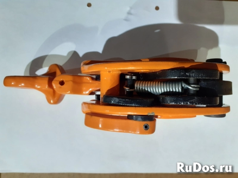 Вертикальный захват для подъема 0,75 тонн. DSQC, поворотный. Новый в коробке. фотка