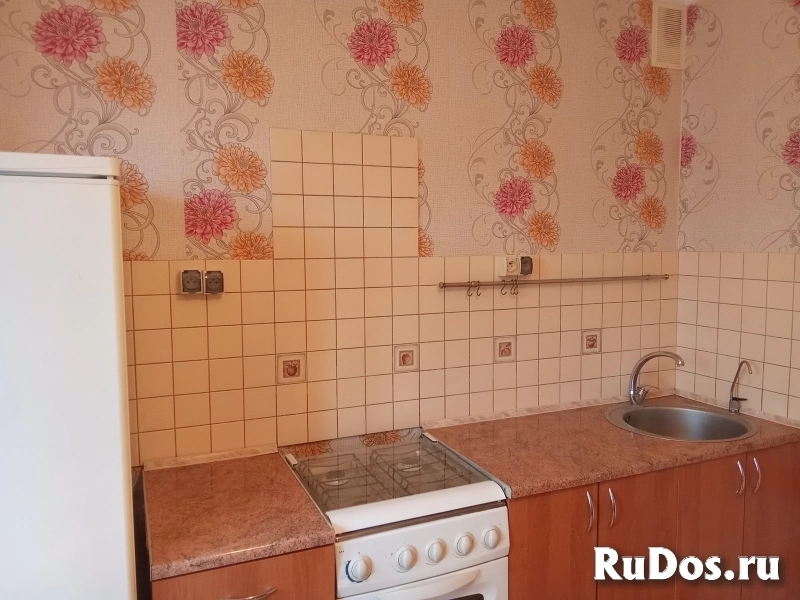 продается 1-я кв. в спальном районе изображение 4