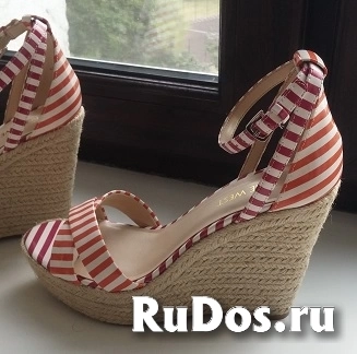 NINE WEST босоножки, размер 36 ,ремешок на щиколотке, скругленный носок, танкетка. Состояние новые . Цена  3000  .Nine West изображение 8