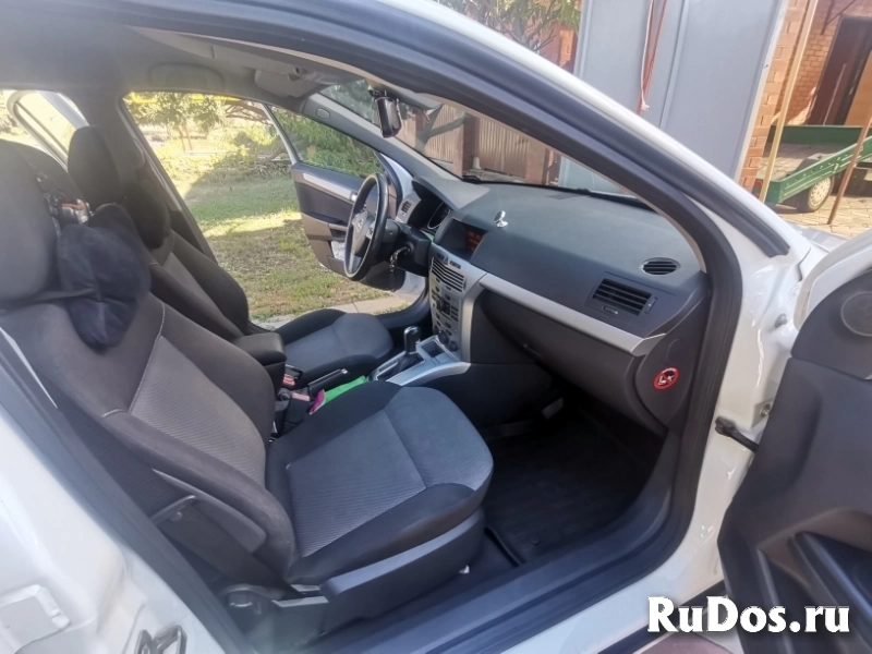Продам Opel Astra 1.8 AT, 2014 г\в изображение 5