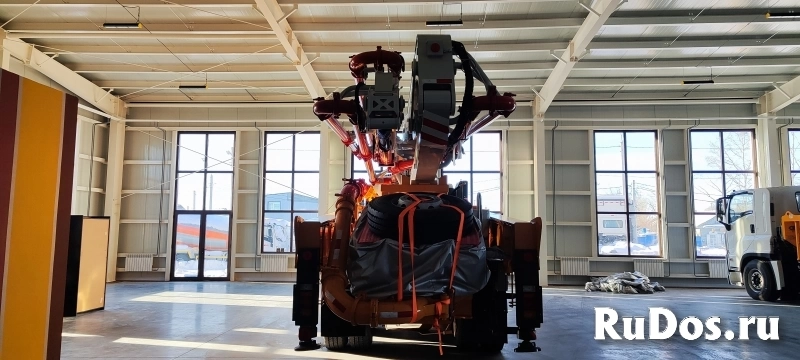 Автобетононасос HB37V 37 м на шасси ISUZU изображение 3