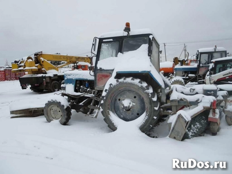 Трактор МТЗ 82, отвал, щетка изображение 3