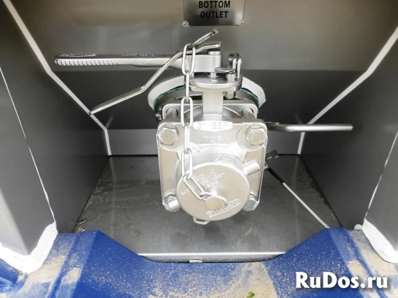 Танк-контейнер тип Т11 объём 21м3 для перевозки нефтехимической продукции, новый. изображение 3