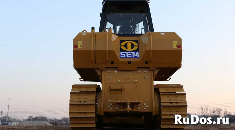 Запасные части бульдозеров SEM 822 фото