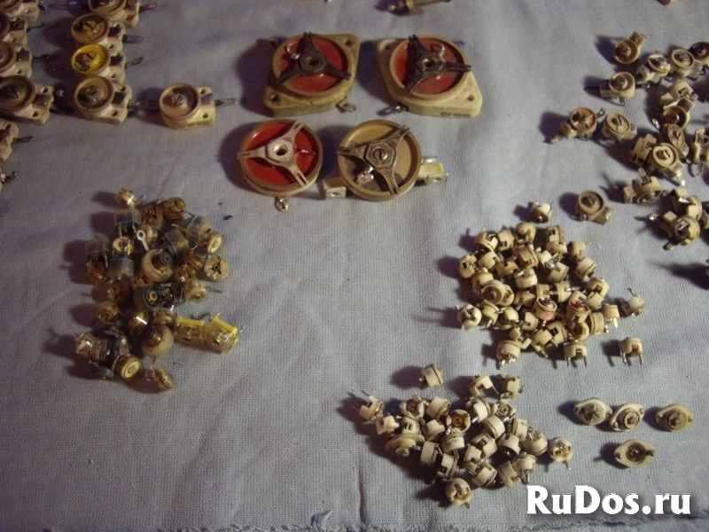 Конденсаторы проходные, подстроечные. изображение 4