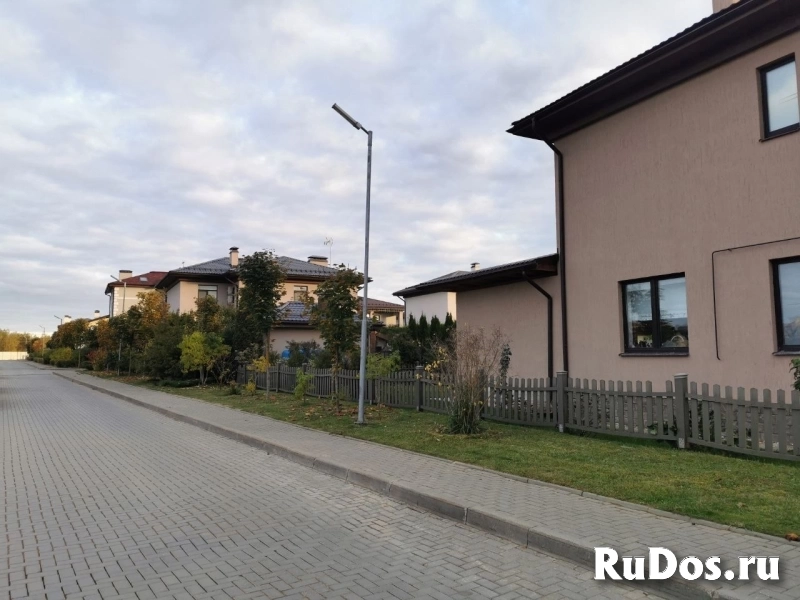 ИЖС на берегу озера в элитном КП изображение 4