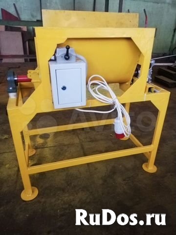 Мини миксер резиновой крошки фото