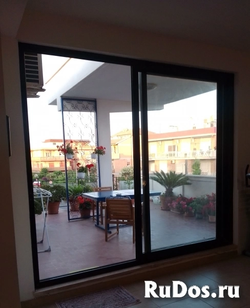 Квартира для отдыха на морском курорте Анцио в Италии изображение 5