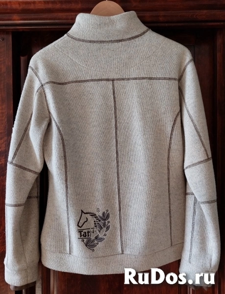 Куртка женская TATTINI (Италия) . Два боковых кармана на молнии и один на груди . Размер М . Для тех кто ведёт активный образ жизни изображение 6