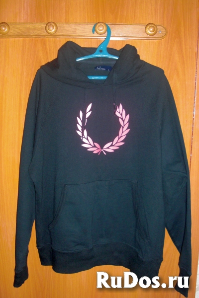 Толстовка Fred Perry фотка