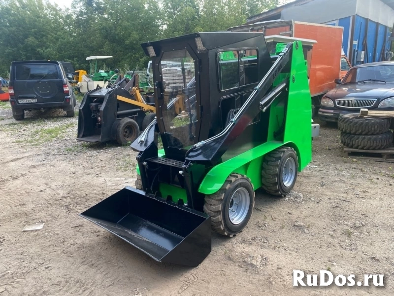 Бортоповоротный погрузчик H 450 изображение 5