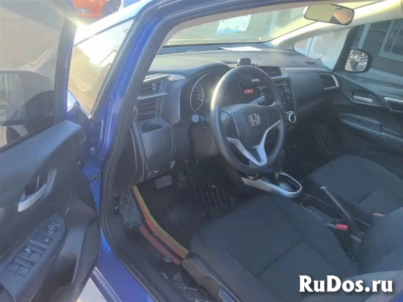 Хэтчбек Honda Fit кузов левый руль модификация 1.5L SE Fashion изображение 9