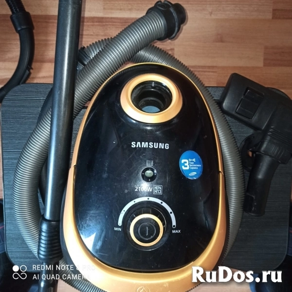 Продам пылесос б/у Самсунг 2100 ватт,мешковой фото