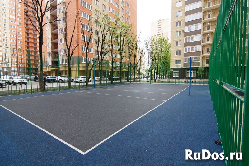 Жизнь на высоте: двухкомнатная квартира для большой семьи изображение 7